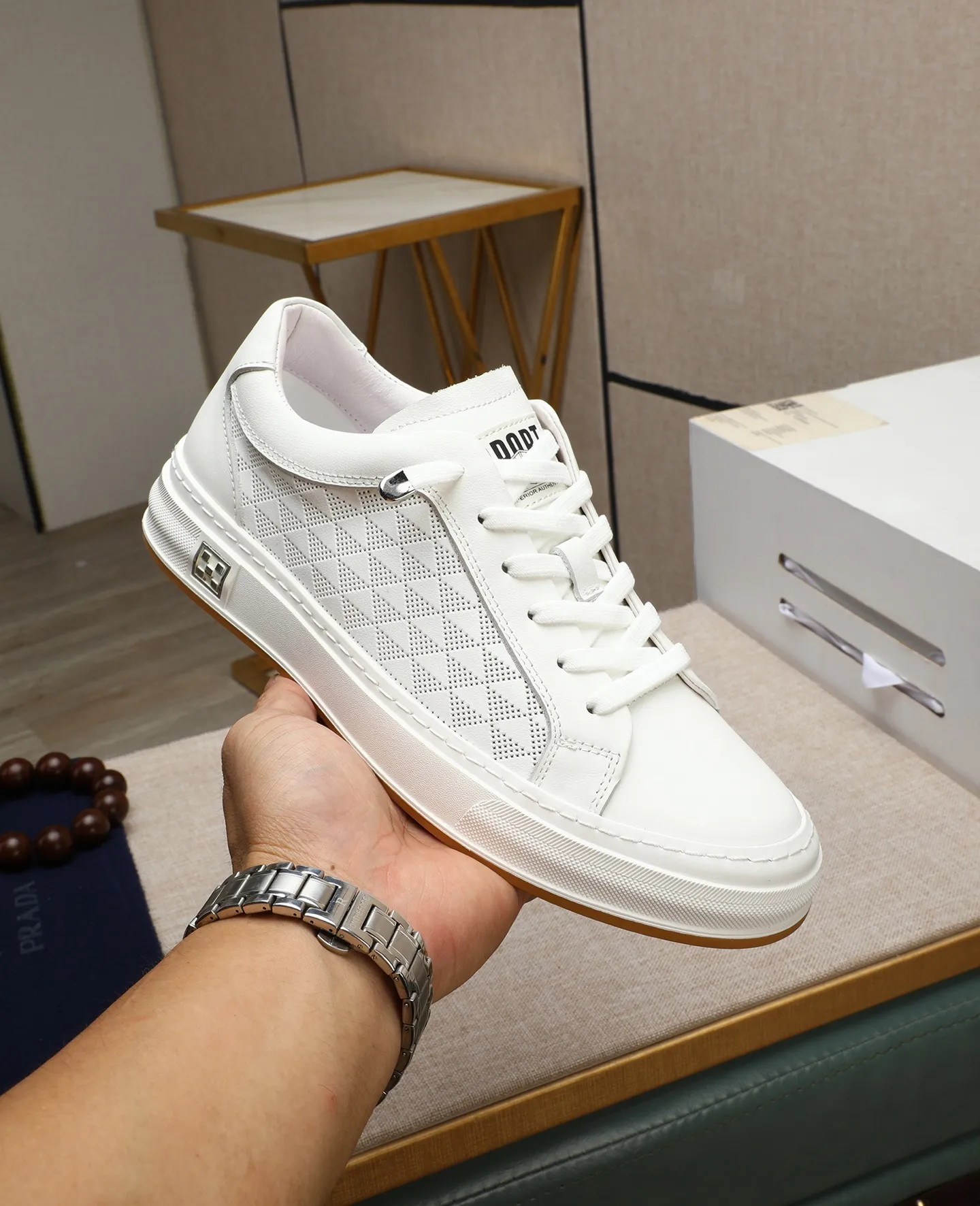 Men's men's shoes💰440🌹🌹[PRADA—Prada] latest model🙈original replica! 👟👟👟Available here. The workmanship is top-notch. The upper is made from Italy. 🇮🇹Imported first-layer cowhide. ❗️Breathable genuine leather lining @Suitable for travel. The original version has an enlarged engraved sole, making it suitable for all kinds of travels, showing low-key luxury. Let quality speak for itself. Color: Size: 38-44